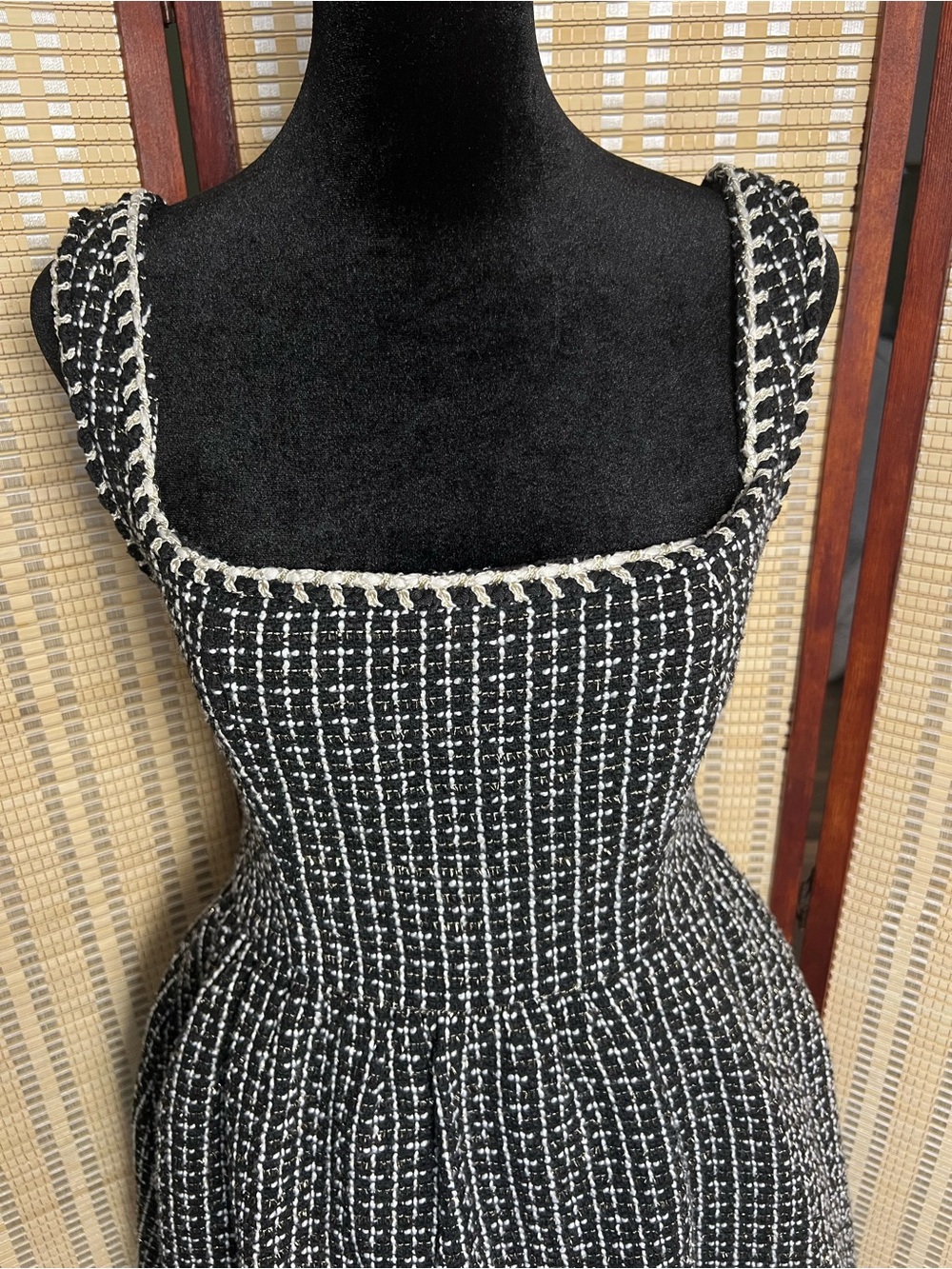 ✨ CIDER Tweed U-Neckline Solid Mini Dress ✨ - Picture 4 of 13